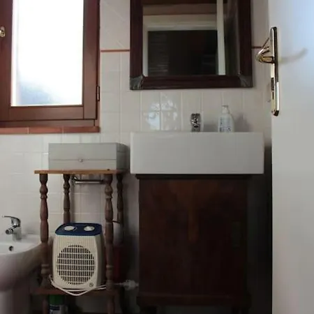 Il Roccolo - Piccola Casa Indipendente Con Vista Panoramica *